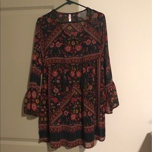 Bell Sleeved Tunic